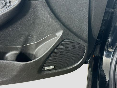 Used 2017 Chevrolet Malibu LT w/ Leather Package image 12