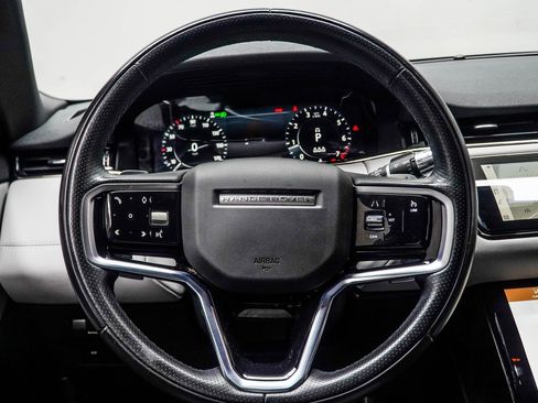 Used 2022 Land Rover Range Rover Evoque R-Dynamic SE image 16