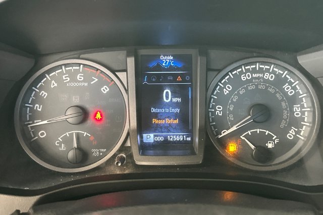 Used 2017 Toyota Tacoma TRD Off-Road AWD/4WD image 26