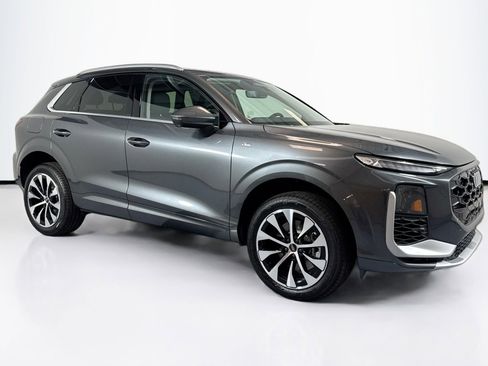 New 2026 Audi Q3 quattro 2.0T image 3