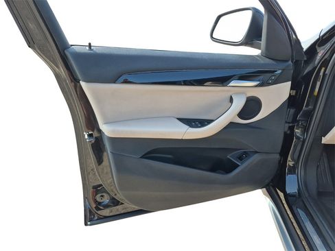 Used 2021 BMW X1 sDrive28i w/ Convenience Package image 26