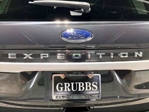 Used 2022 Ford Expedition XLT RWD image 40