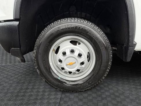 Used 2025 Chevrolet Silverado 3500 W/T w/ WT Convenience Package image 7
