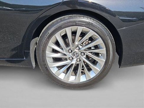 Used 2023 Lexus ES 300h w/ Accessory Package (Z1) FWD image 24