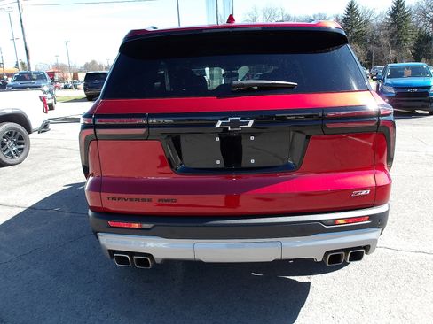 Certified 2025 Chevrolet Traverse Z71 w/ Driver Confidence Package AWD/4WD image 6