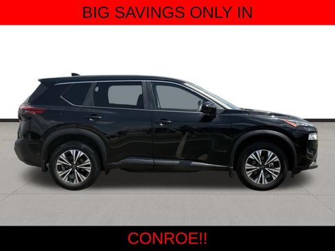 Used 2023 Nissan Rogue SV FWD image 4