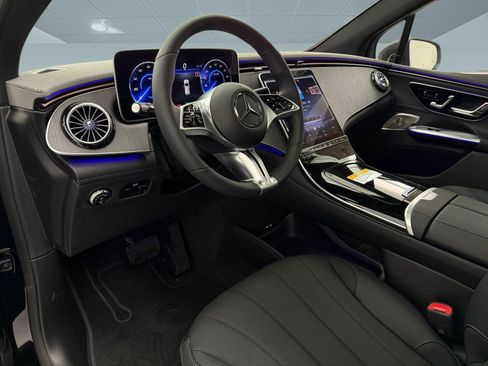 New 2026 Mercedes-Benz EQE 320 4MATIC SUV image 4
