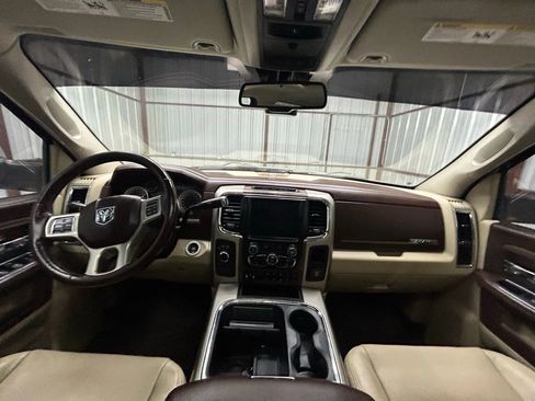 Used 2018 RAM 2500 Laramie w/ Off Road Package image 15