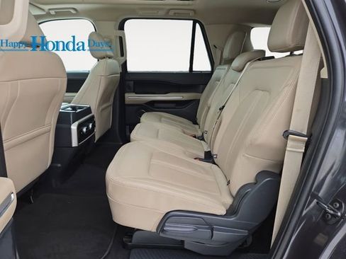 Used 2024 Ford Expedition Max Limited image 16