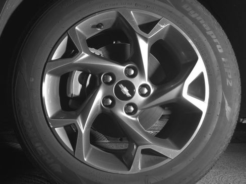 Used 2025 Chevrolet Trax LT FWD image 12