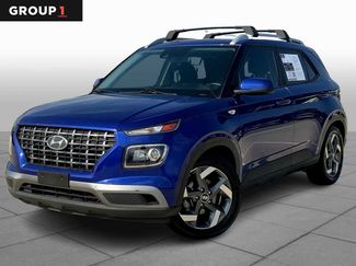 Used 2022 Hyundai Venue SEL image 1