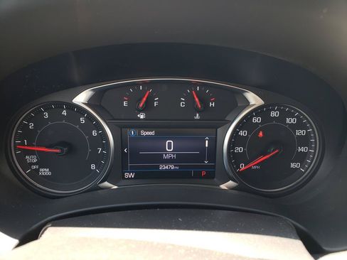 Used 2023 GMC Terrain SLE w/ Driver Convenience Package FWD image 14