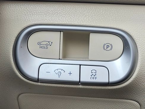 Used 2025 Genesis GV60 Advanced image 27