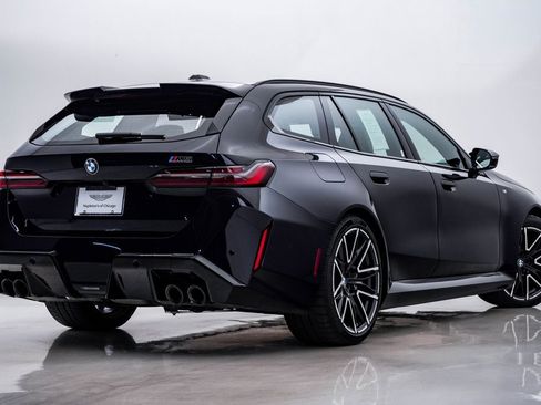 Used 2025 BMW M5 Touring w/ M Driver's Package image 9