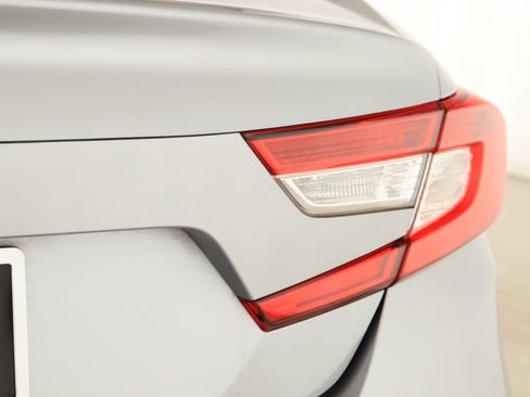 Used 2020 Honda Accord LX image 32