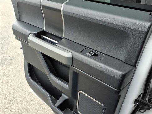 Used 2019 Ford F150 Raptor w/ Equipment Group 802A Luxury image 21