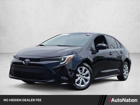 Certified 2023 Toyota Corolla LE w/ Carpet Mat Package (TMS) AWD/4WD image 1