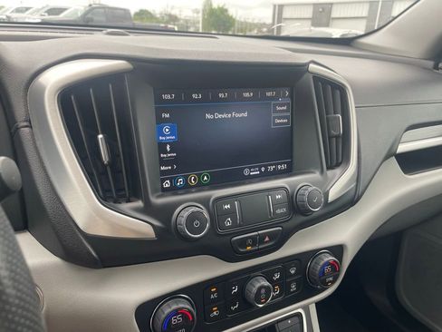 Used 2022 GMC Terrain SLE w/ Driver Convenience Package FWD image 16