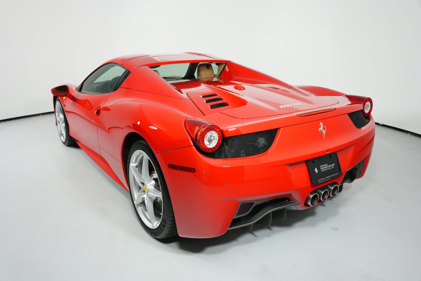 Certified 2012 Ferrari 458 Spider RWD image 10