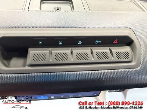 Used 2024 Ford Bronco Heritage Edition AWD/4WD image 18