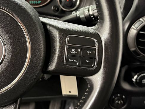 Used 2018 Jeep Wrangler Unlimited Sport AWD/4WD image 17