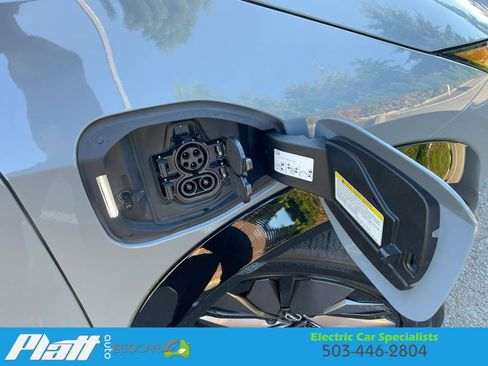 Used 2024 Nissan Ariya FWD image 46