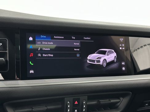 Certified 2025 Porsche Cayenne image 43