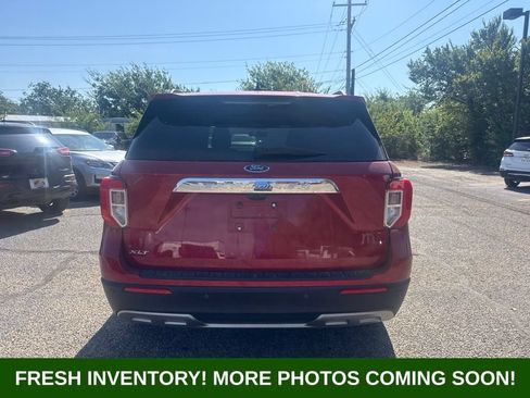 Used 2022 Ford Explorer XLT w/ Equipment Group 202A RWD image 3