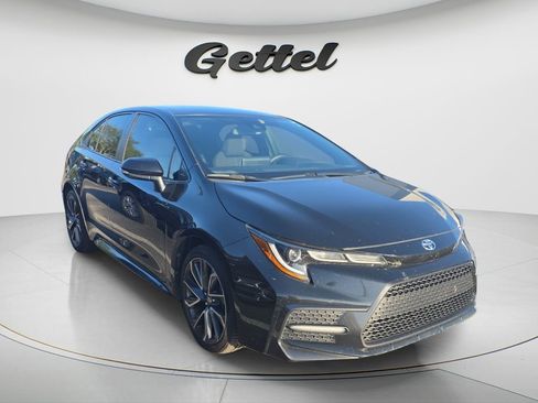 Used 2021 Toyota Corolla SE image 2