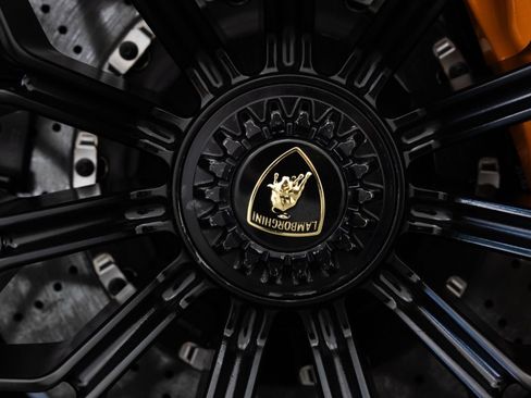 Used 2022 Lamborghini Huracan STO RWD image 36