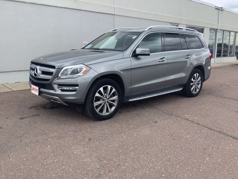 Used 2015 Mercedes-Benz GL 450 4MATIC image 2