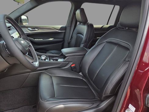 New 2026 Jeep Grand Cherokee L Limited w/ Limited Altitude Package RWD image 17