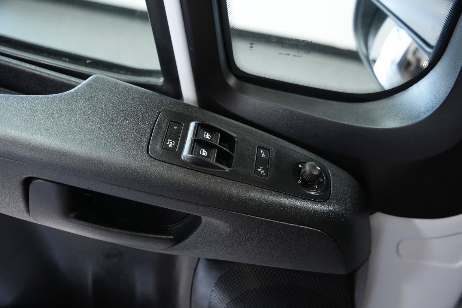 Used 2025 RAM ProMaster 2500 w/ Convenience Group FWD image 27