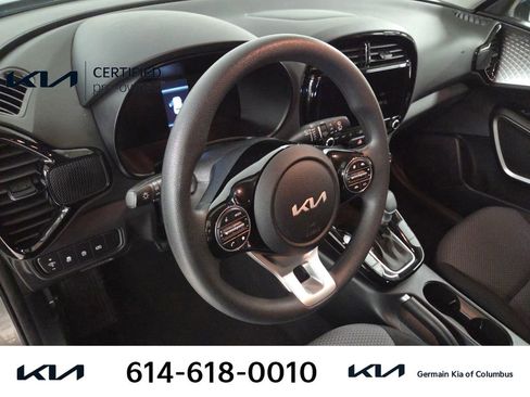 Certified 2023 Kia Soul S FWD image 18