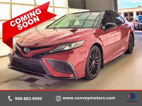 Used 2021 Toyota Camry XSE w/ Cold Weather Package FWD image 1