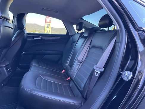 Used 2016 Ford Fusion SE w/ Equipment Group 202A FWD image 21