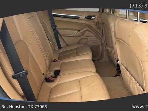 Used 2014 Porsche Cayenne AWD/4WD image 32