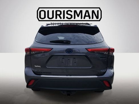 Used 2022 Toyota Highlander XLE AWD/4WD image 6