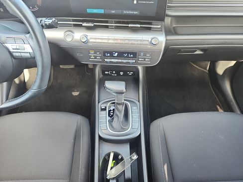 Certified 2024 Hyundai Kona SEL AWD/4WD image 19