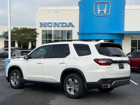 New 2026 Honda Pilot EX-L image 6