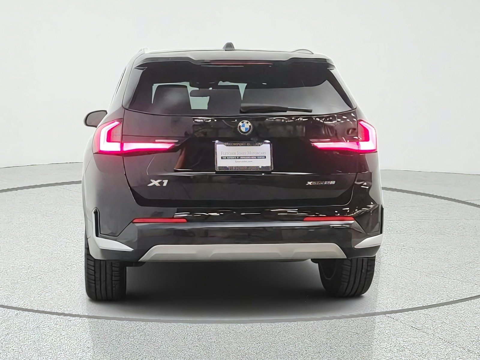 Used 2023 BMW X1 xDrive28i w/ Convenience Package AWD/4WD image 6