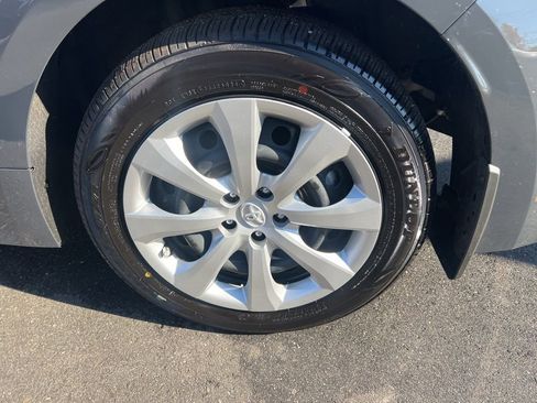 Used 2025 Toyota Corolla LE image 50