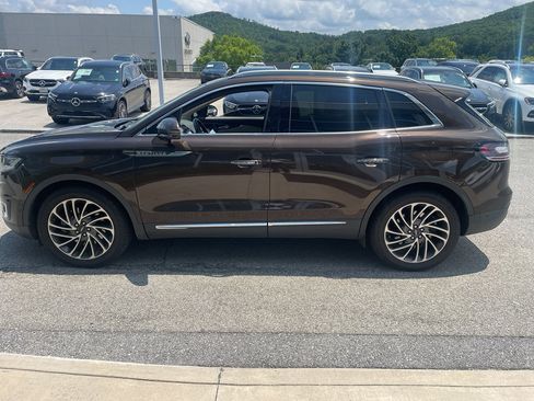Used 2020 Lincoln Nautilus Reserve w/ Equipment Group 201A AWD/4WD image 4