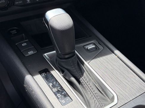 Certified 2026 Nissan Kicks SV FWD image 21