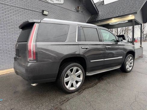 Used 2015 Cadillac Escalade Luxury AWD/4WD image 7