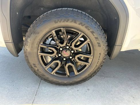 Used 2026 GMC Sierra 1500 Elevation AWD/4WD image 35