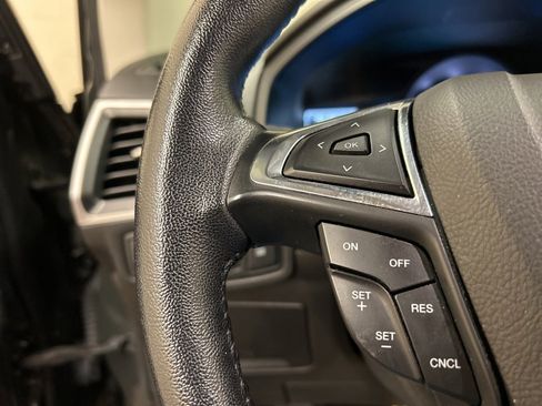 Used 2023 Ford Edge SEL image 22