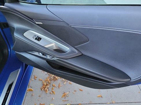 Certified 2020 Chevrolet Corvette Stingray Coupe w/ Chrome Exterior Badge Package image 9