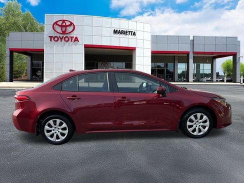 Certified 2025 Toyota Corolla LE image 29