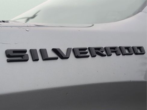 Certified 2025 Chevrolet Silverado 1500 Custom w/ LPO, Dark Essentials Package image 10